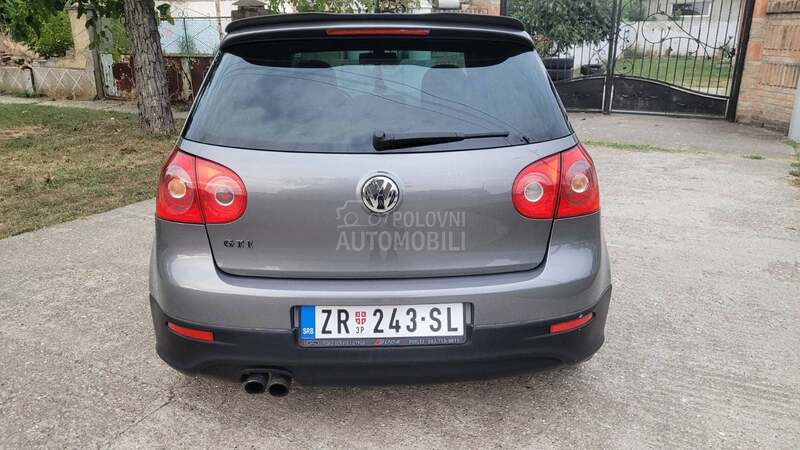 Volkswagen Golf 5 GTI