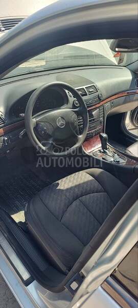 Mercedes Benz E Klasa W211 2005. god. -  kompletan auto u delovima