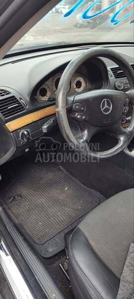Mercedes Benz E Klasa W211 2005. god. -  kompletan auto u delovima