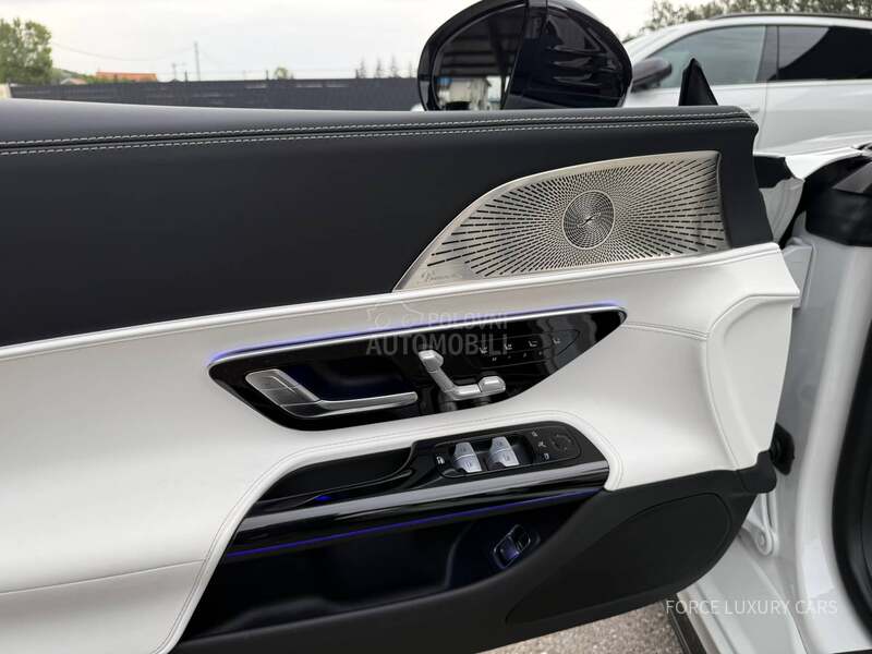 Mercedes Benz SL 43 AMG 