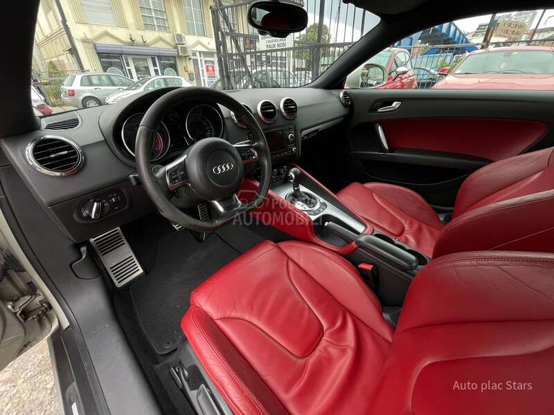 Audi TT 