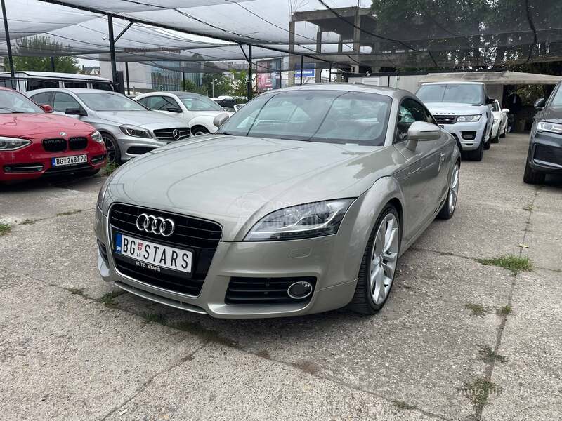 Audi TT 
