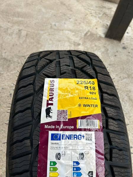 Taurus 225/40 R18 Zimska