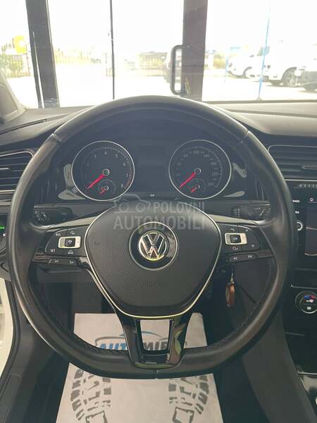 Volkswagen Golf 7 7.5 HIGHLINE METAN