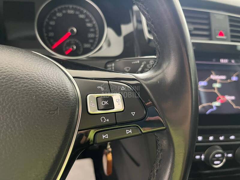 Volkswagen Golf 7 7.5 HIGHLINE METAN