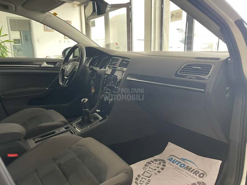 Volkswagen Golf 7 7.5 HIGHLINE METAN
