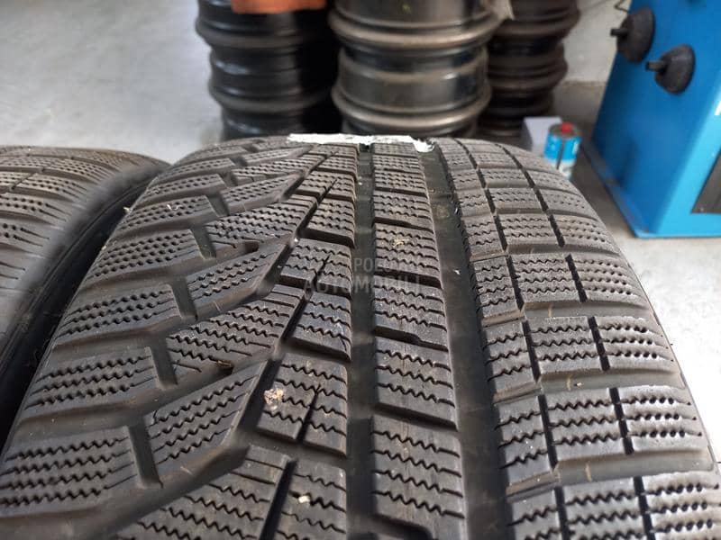 Hankook 275/40 R22 Zimska