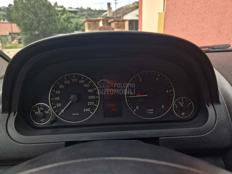 Mercedes Benz A 180 2.0CDI/AVANTGARDE/