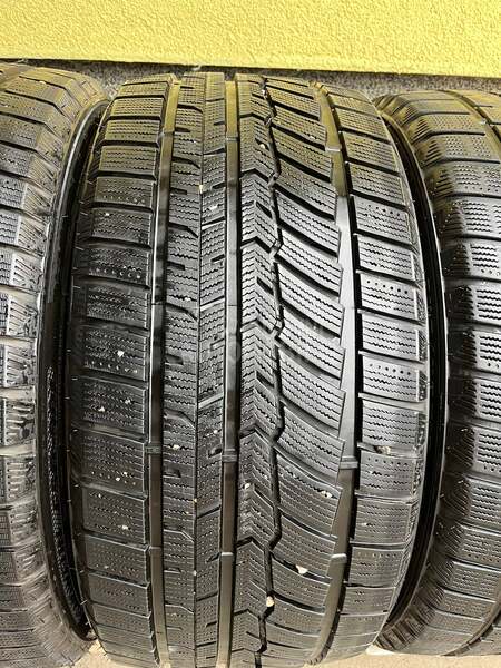 Ostalo 245/40 R18 Zimska
