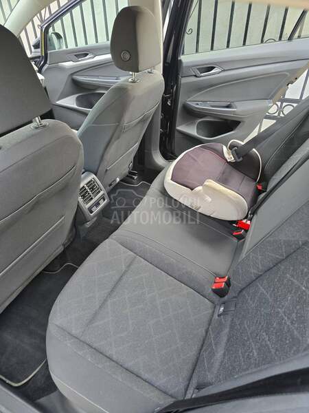 Volkswagen Golf 8 2.0 TDI