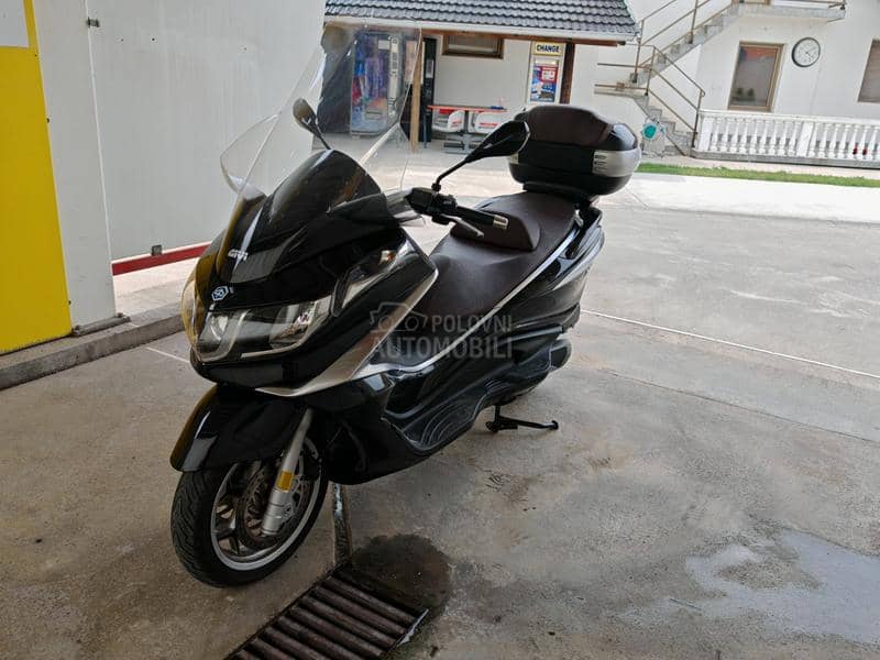 Piaggio x10 350