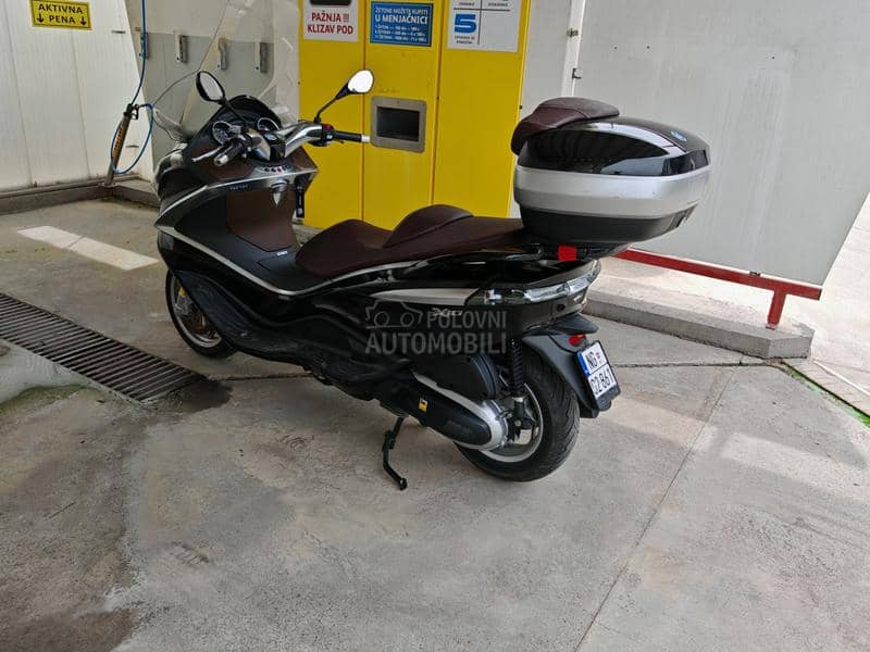 Piaggio x10 350