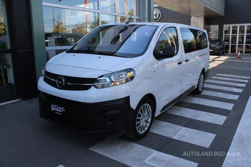 Opel Vivaro 2.0 L 180 A 8