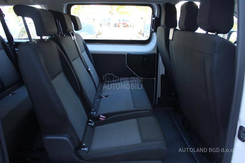 Opel Vivaro 2.0 L 180 A 8