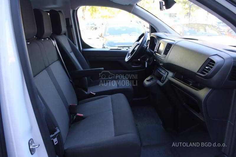 Opel Vivaro 2.0 L 180 A 8