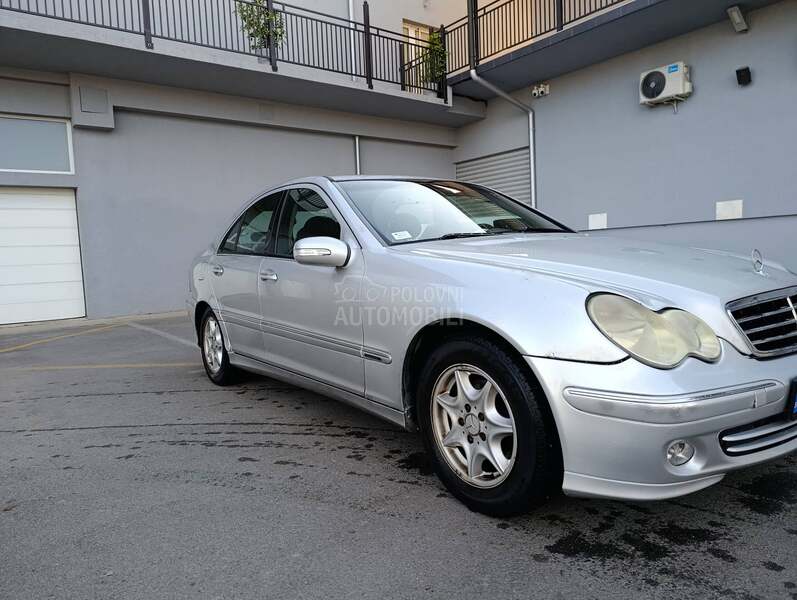 Mercedes Benz C 220 
