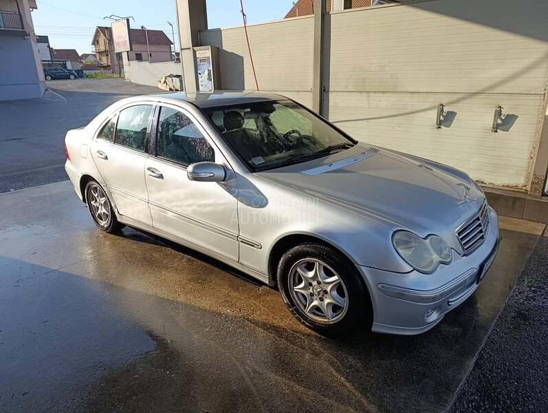 Mercedes Benz C 220 