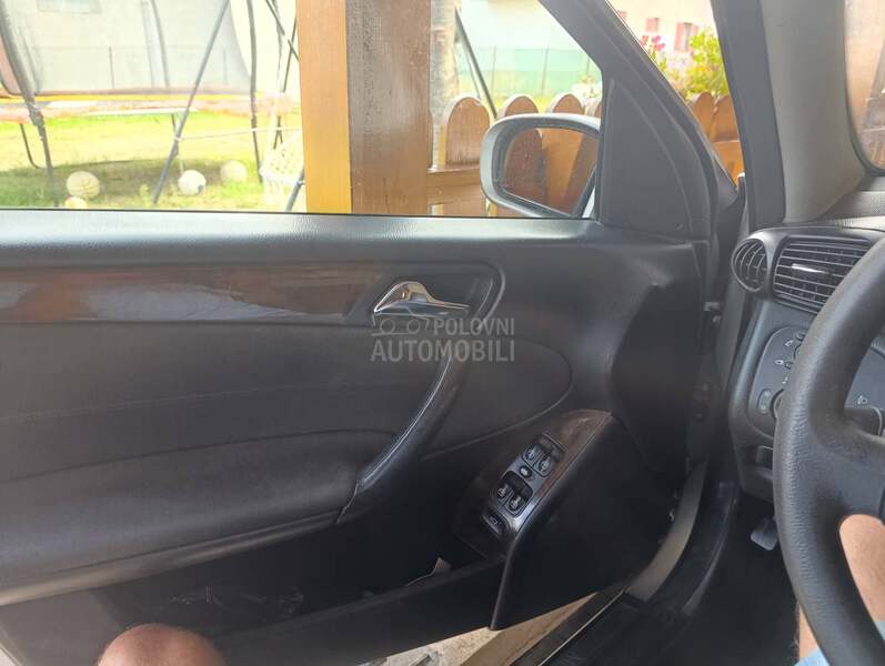 Mercedes Benz C 220 
