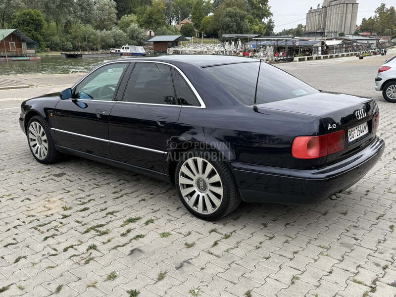 Audi A8 2.5 TDI Quattro
