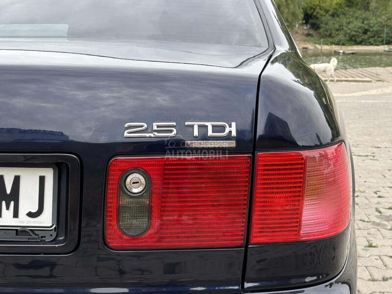 Audi A8 2.5 TDI Quattro