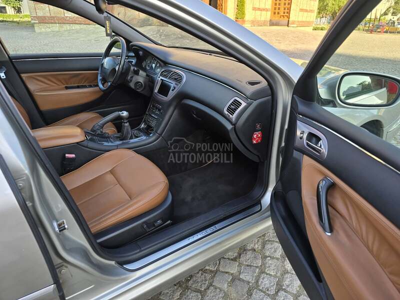Peugeot 607 