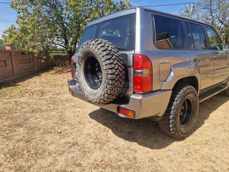 Nissan Patrol GU4