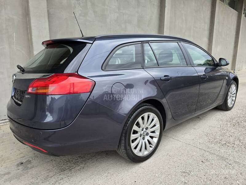 Opel Insignia SW 2.0 CDTI
