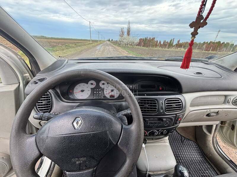Renault RX 1.9dci Podignut