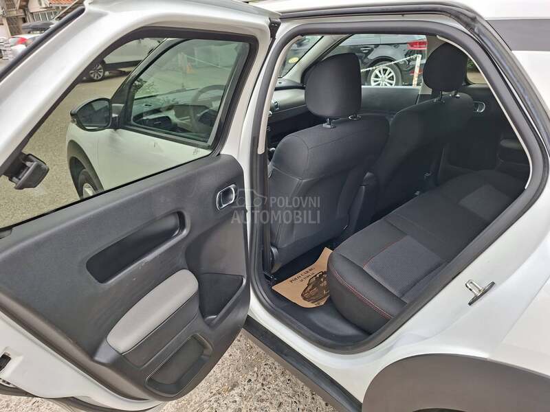 Citroen C4 Cactus 1.5HDI,LED.NAV