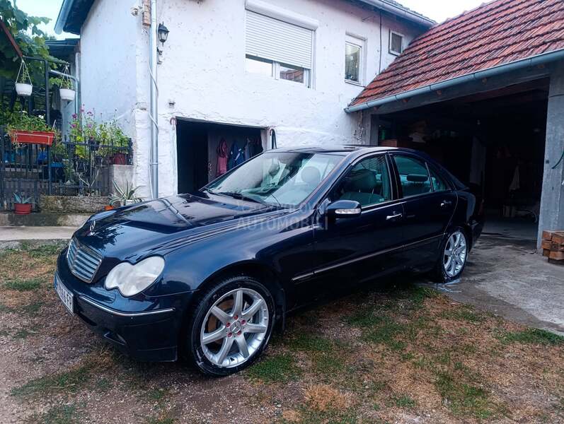 Mercedes Benz C 200 Elegance