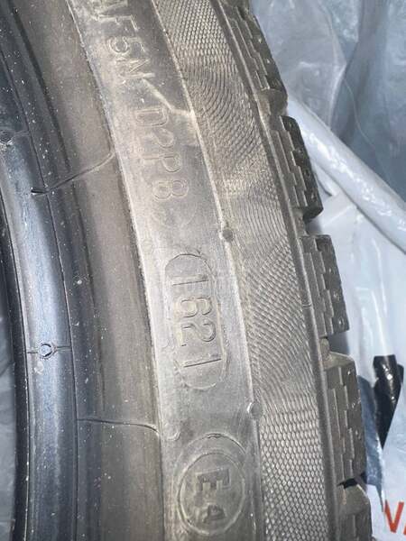 Continental 225/40 R18 Zimska
