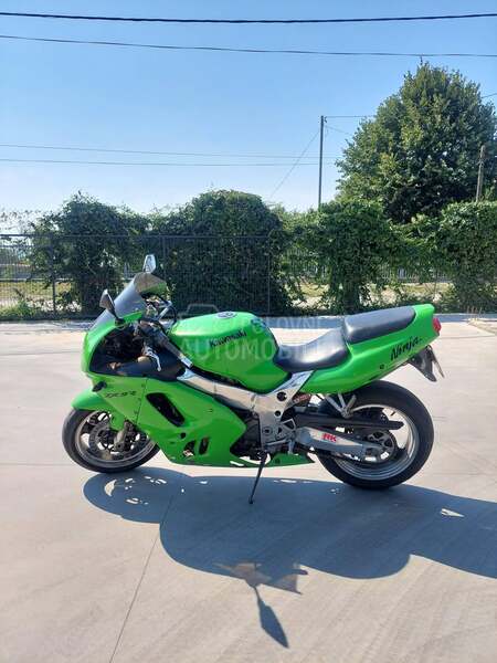Kawasaki ZX9R