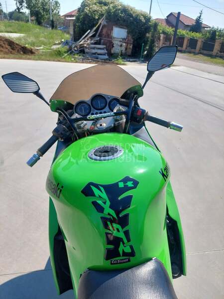 Kawasaki ZX9R