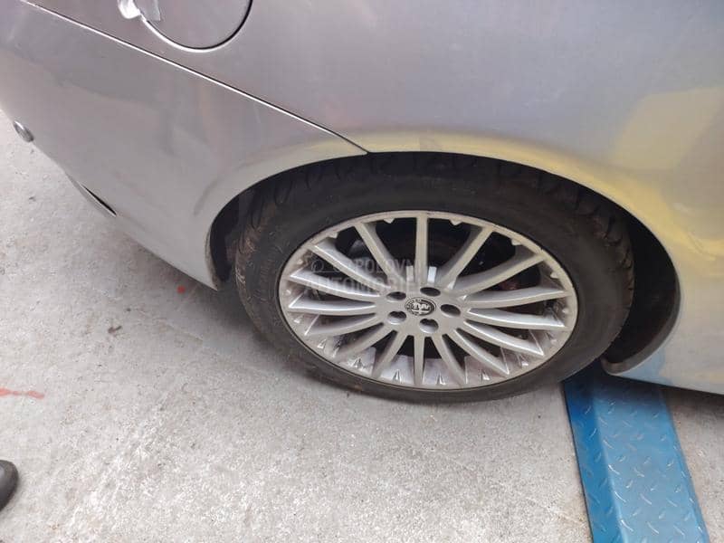 Alfa Romeo GT -  kompletan auto u delovima