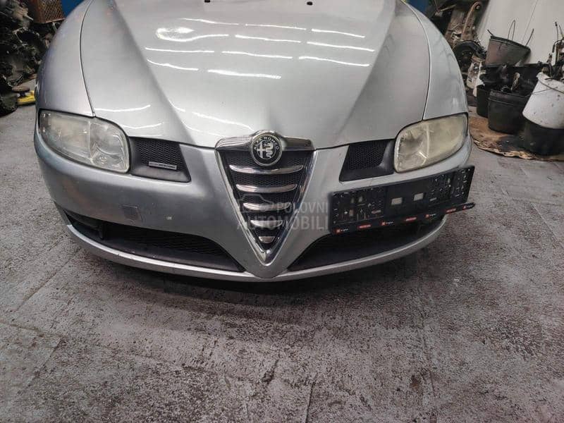 Alfa Romeo GT -  kompletan auto u delovima