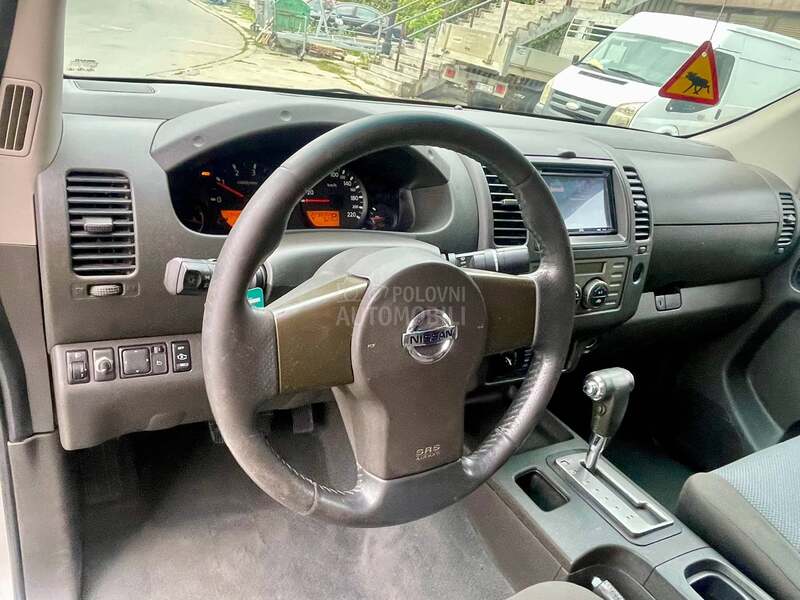 Nissan Navara 