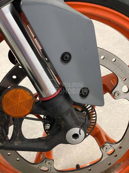 KTM Duke