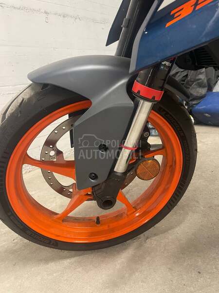 KTM Duke