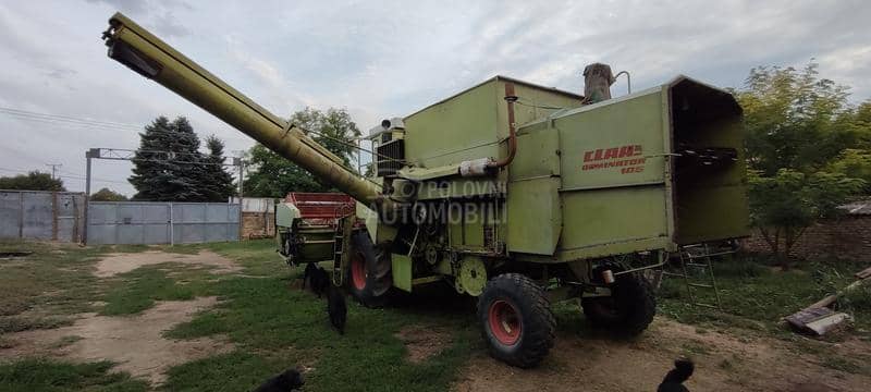 Claas Dominator 105