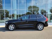 Volvo XC60 2.0 B4 MOMENTUM PRO