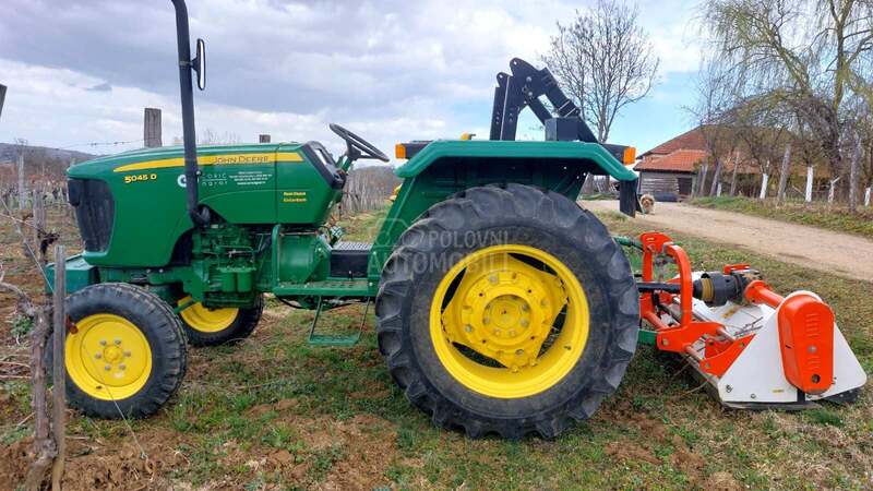 John Deere 5045D
