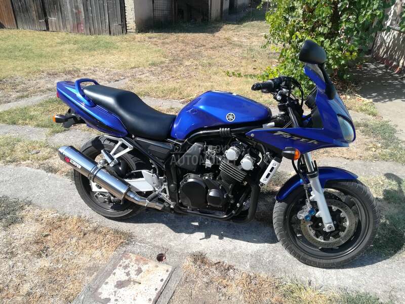 Yamaha FZS 600 Fazer