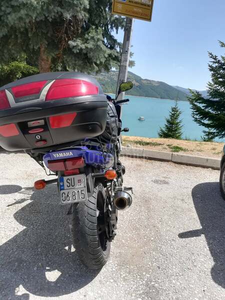 Yamaha FZS 600 Fazer