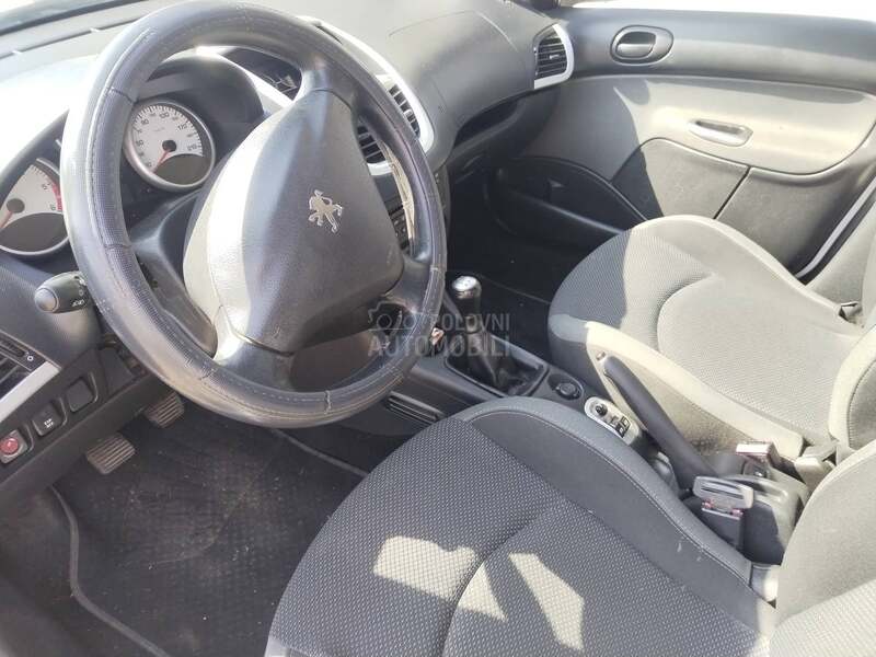 Peugeot 206 plus 