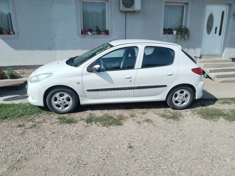 Peugeot 206 plus 