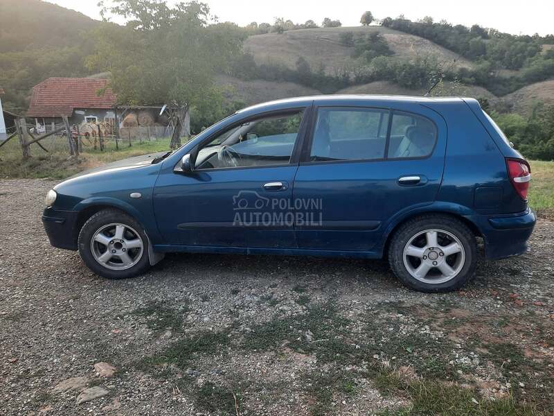 Nissan Almera 