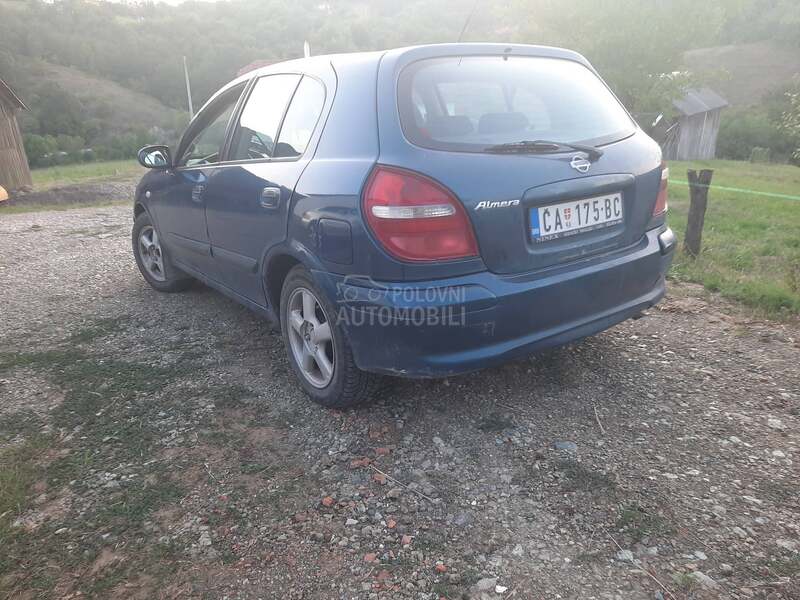 Nissan Almera 