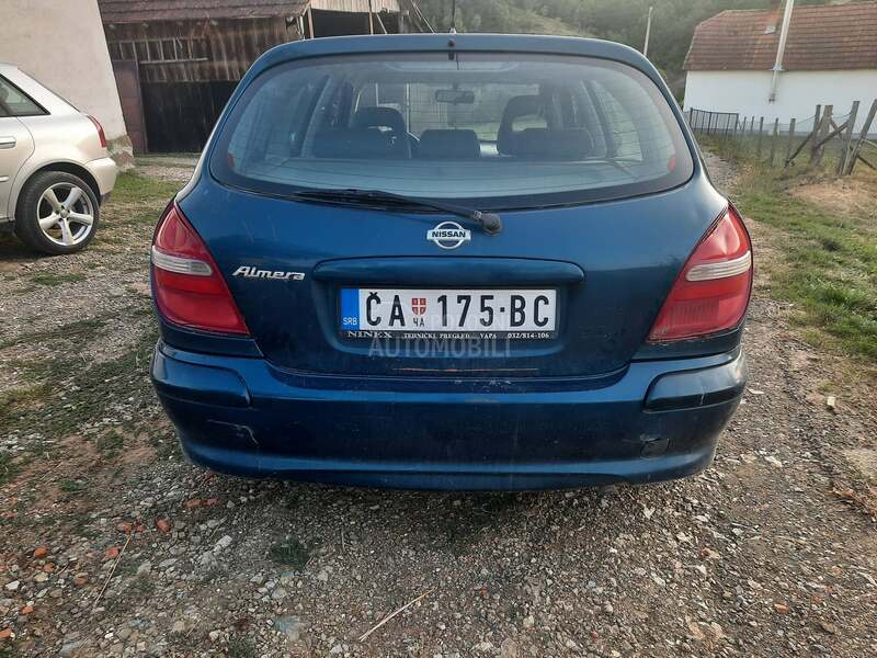 Nissan Almera 