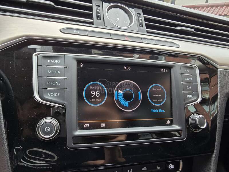 Volkswagen Passat B8 2.0 TDI DSG HIGHLINE