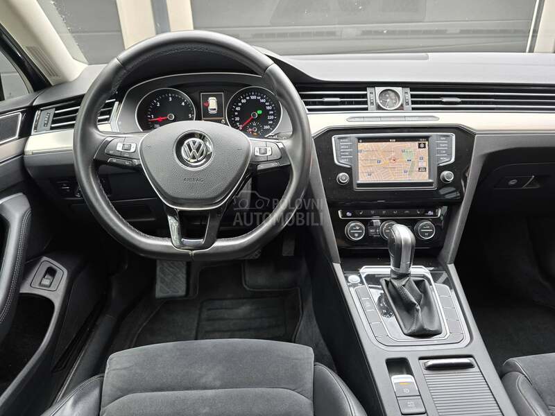 Volkswagen Passat B8 2.0 TDI DSG HIGHLINE